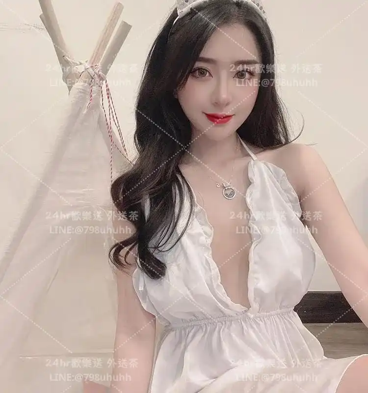 菲妮