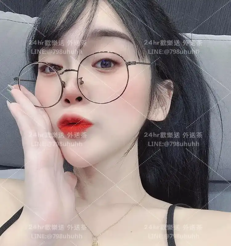 妍菲