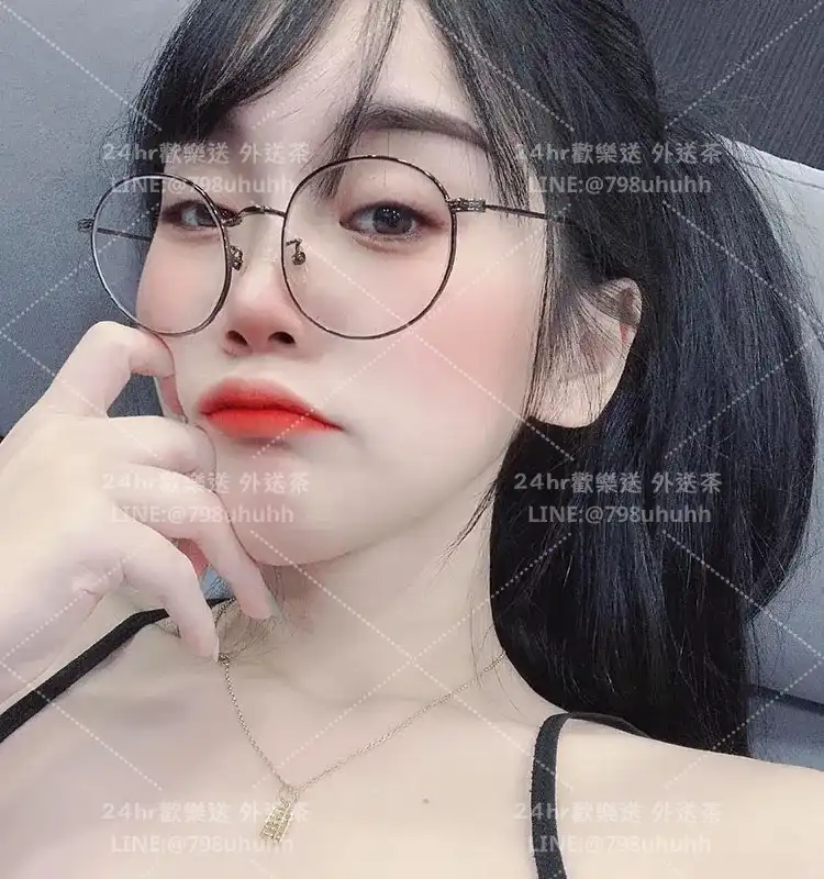 妍菲